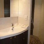 Otel Ecusson