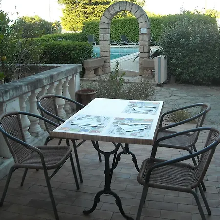 Ecusson Otel Saint-Hilaire-de-Brethmas