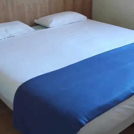 Ecusson Hotell